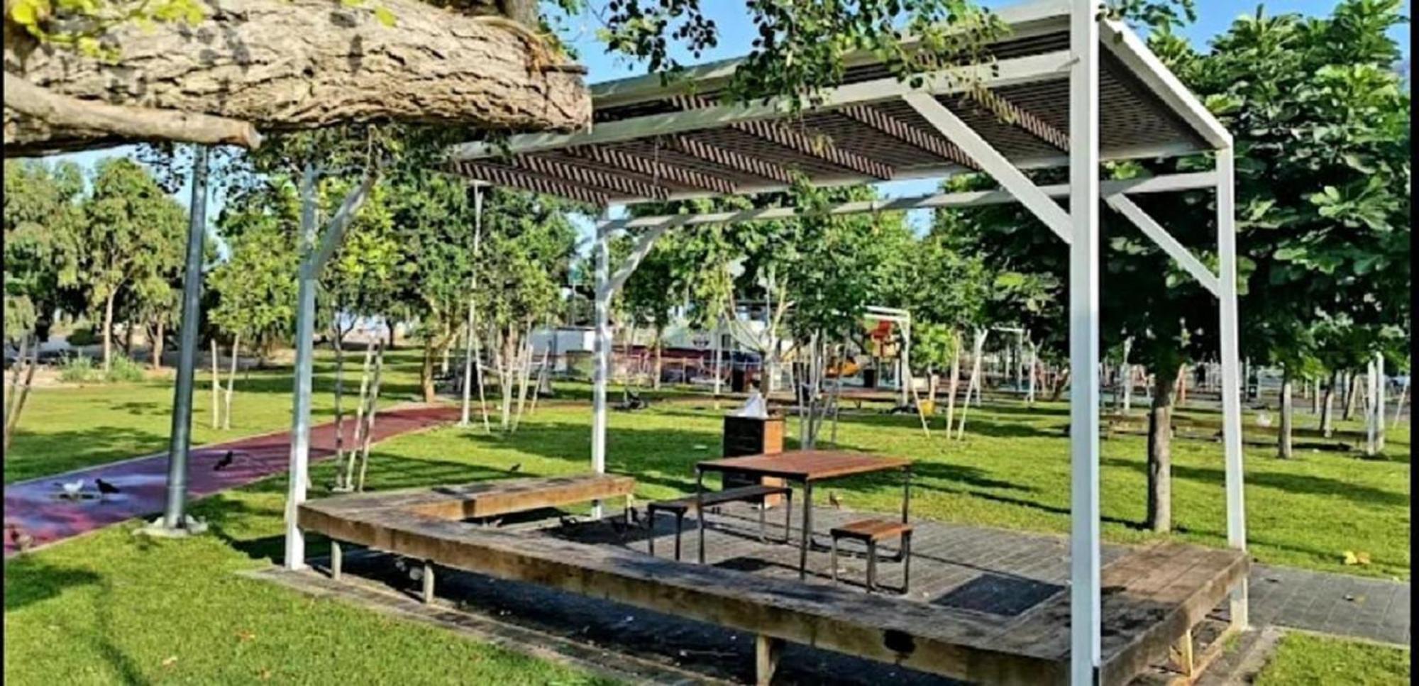 Motel Hofim Bat Yam Bagian luar foto