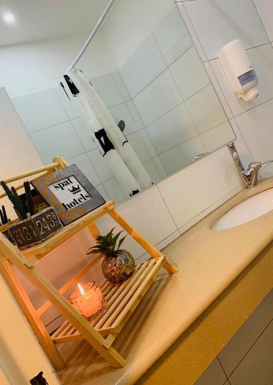 Motel Hofim Bat Yam Bagian luar foto