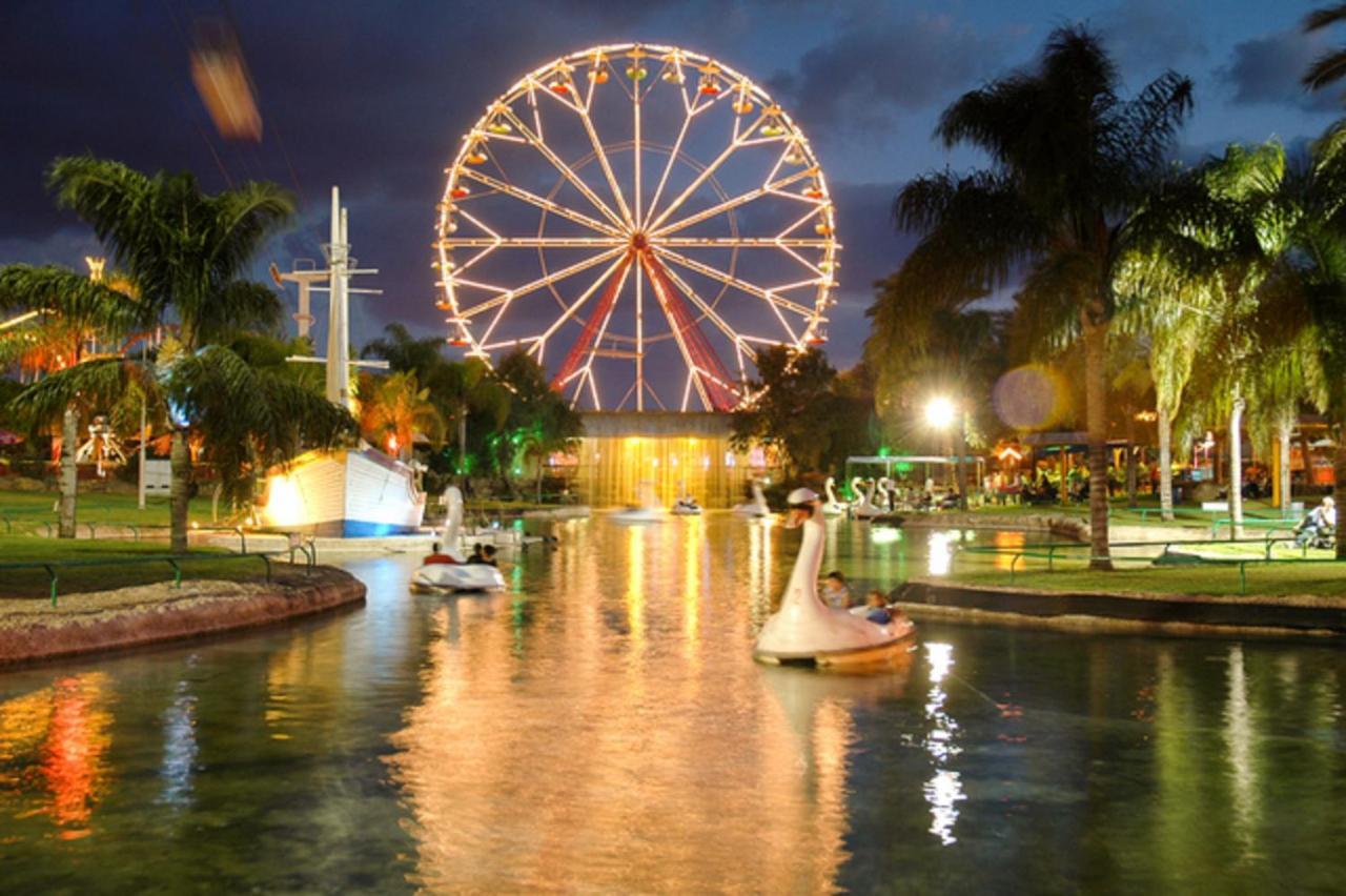 Motel Hofim Bat Yam Bagian luar foto