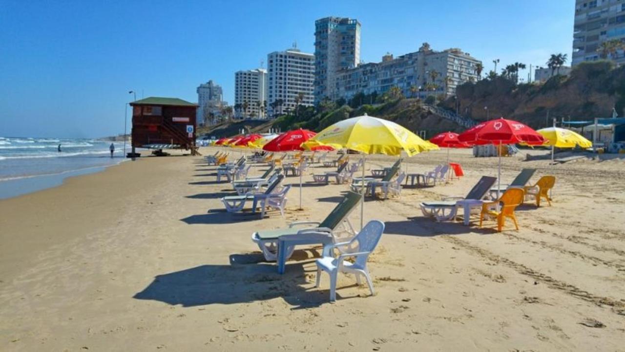Motel Hofim Bat Yam Bagian luar foto